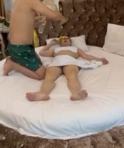 Cậu trai tơ lần đầu trải nghiệm đá phò gặp ngay thần dâm Hoa Ngọc Lan