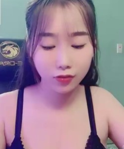 Embe222 (Huệ Nhi) YYLive 13/12/2023